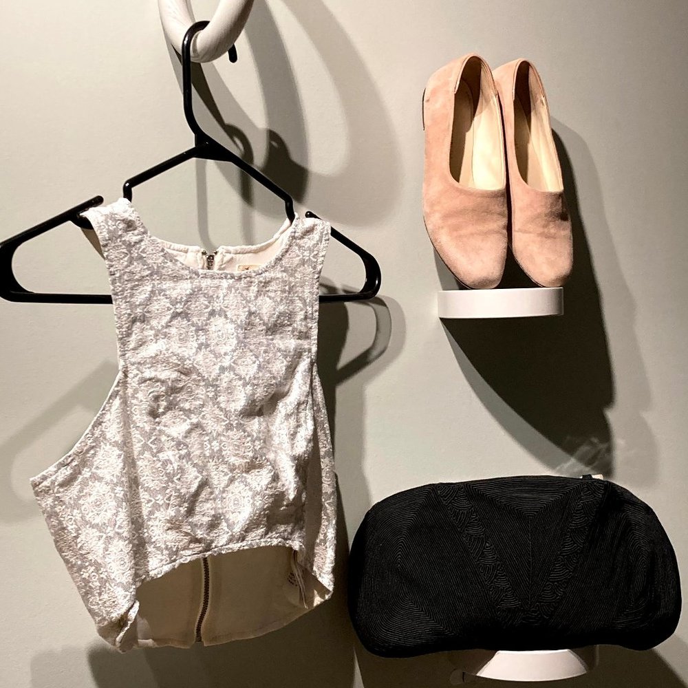 HOLLISTER — Racerback Zip Silver Metallic Crop